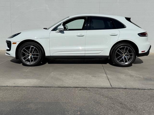 Photo of 2024 White Porsche Macan