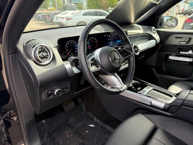 Photo of 2024 Black Mercedes-Benz GLB 250