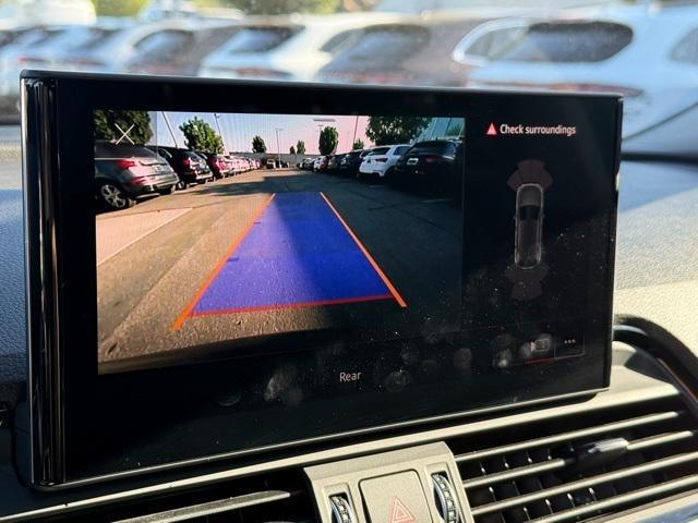 Photo of 2022 Navarra Blue Metallic Audi Q5