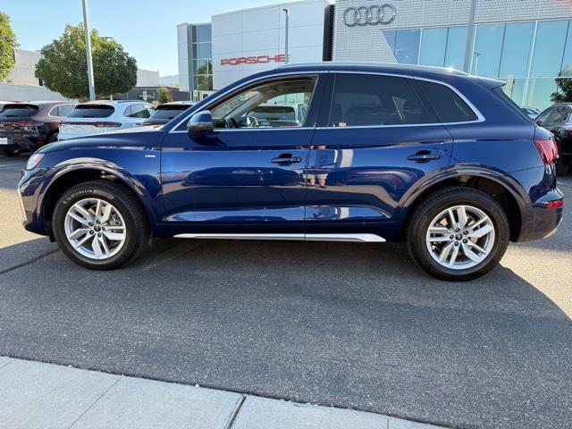 Photo of 2022 Navarra Blue Metallic Audi Q5