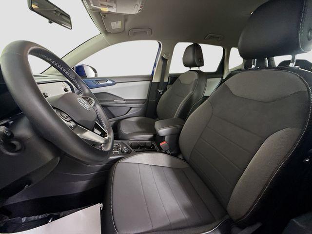 Photo of 2022 Blue Dusk Volkswagen Taos