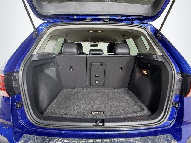 Photo of 2022 Blue Dusk Volkswagen Taos