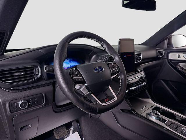 Photo of 2022 Stone Blue Metallic Ford Explorer