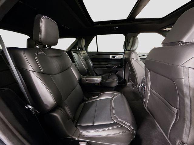 Photo of 2022 Stone Blue Metallic Ford Explorer