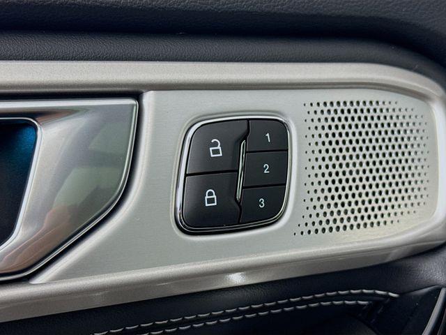 Photo of 2022 Stone Blue Metallic Ford Explorer