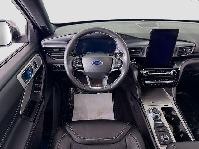 Photo of 2022 Stone Blue Metallic Ford Explorer