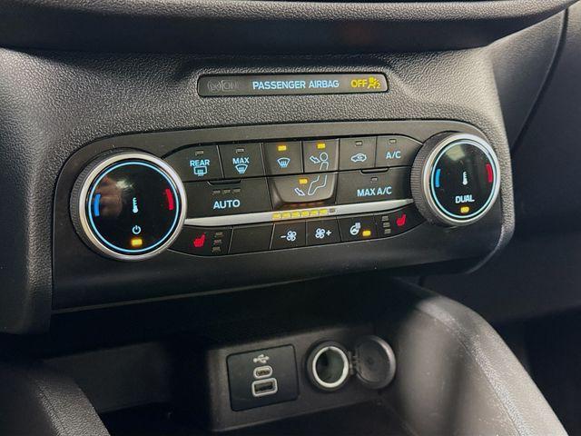 Photo of 2024 Vapor Blue Ford Escape