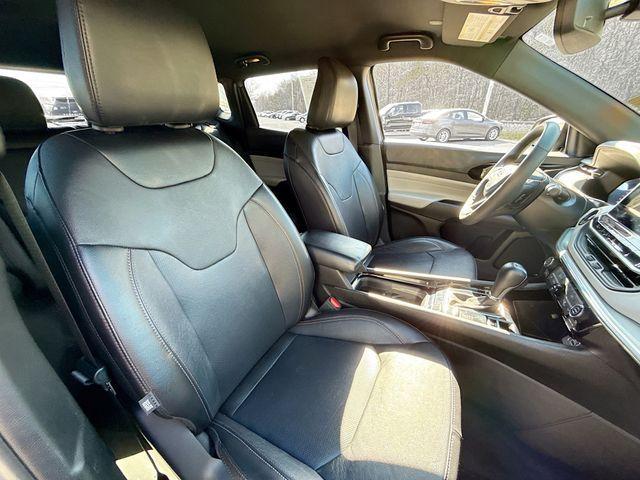 Photo of 2023 Billet Silver Metallic Clearcoat Jeep Compass