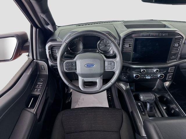 Photo of 2023 Hot Pepper Red Metallic Tinted Clearcoat Ford F-150