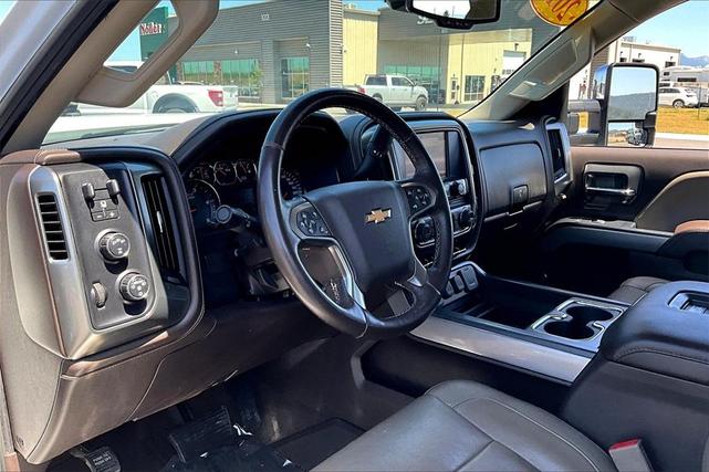 Photo of 2019 Summit White Chevrolet Silverado 2500