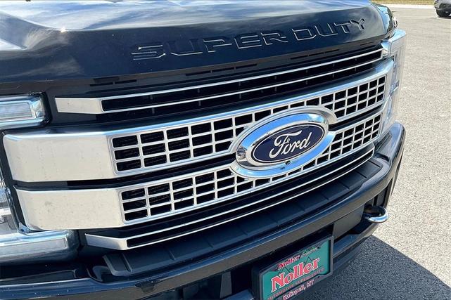 Photo of 2019 Agate Black Metallic Ford F-350
