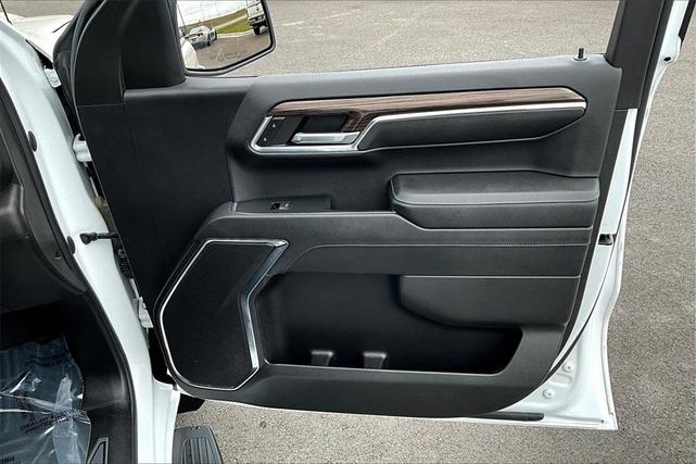 Photo of 2023 Summit White Chevrolet Silverado 1500