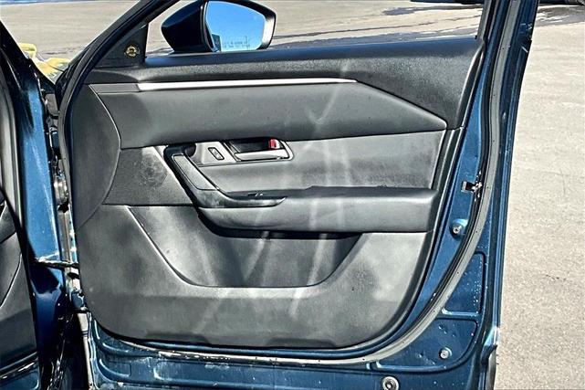 Photo of 2025 Ingot Blue Metallic Mazda CX-50