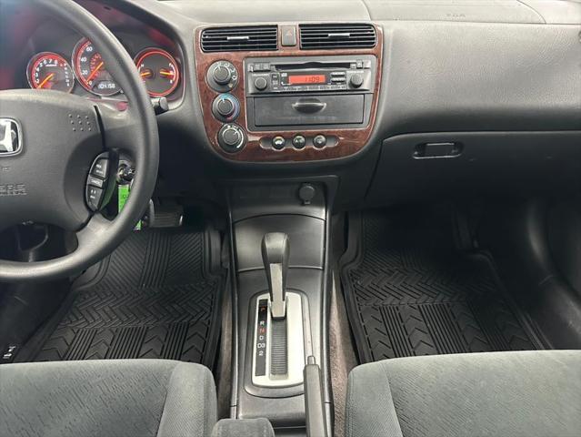Photo of 2004 Magnesium Metallic Honda Civic