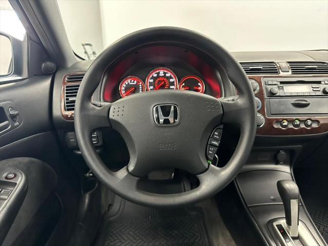 Photo of 2004 Magnesium Metallic Honda Civic