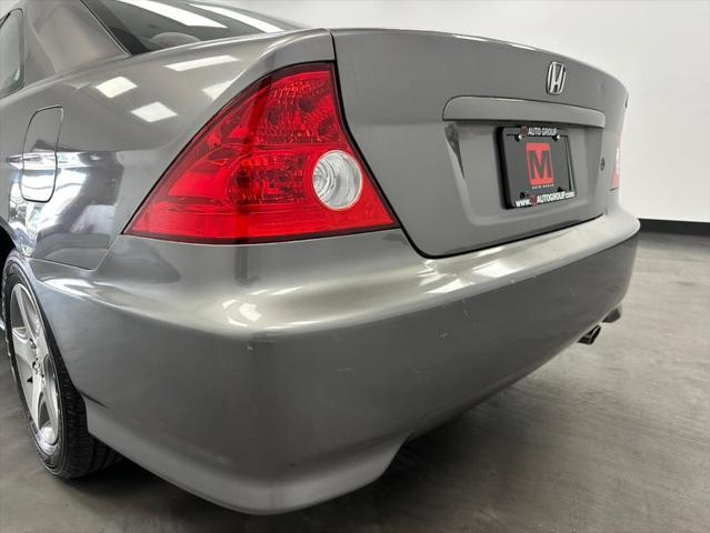 Photo of 2004 Magnesium Metallic Honda Civic