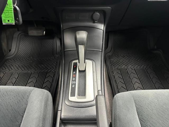 Photo of 2004 Magnesium Metallic Honda Civic