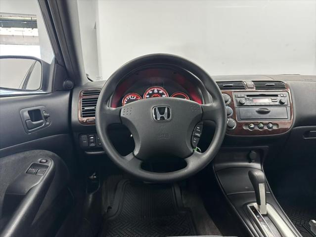 Photo of 2004 Magnesium Metallic Honda Civic