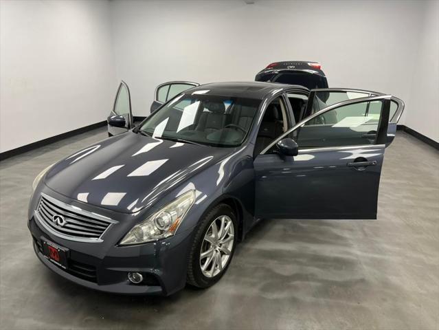 Photo of 2013 Blue Slate INFINITI G37x
