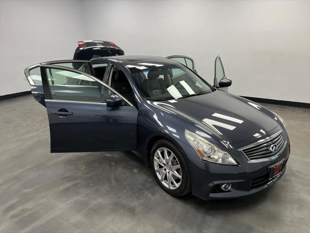Photo of 2013 Blue Slate INFINITI G37x