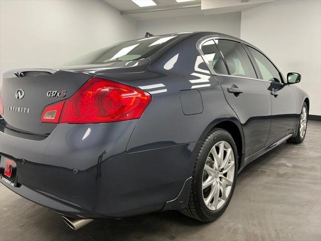 Photo of 2013 Blue Slate INFINITI G37x