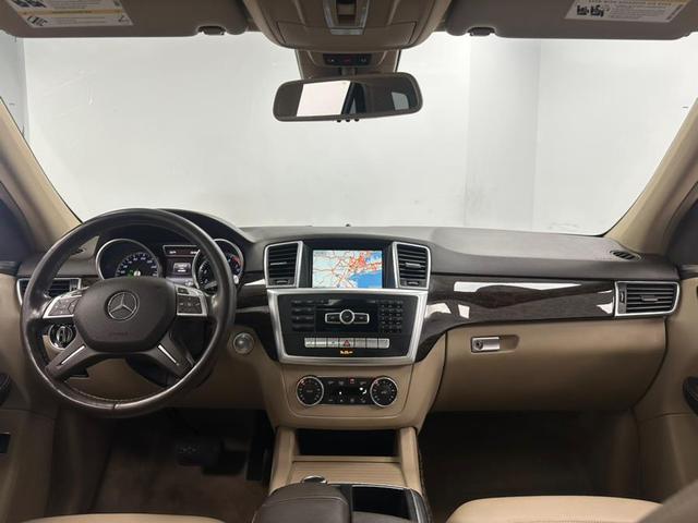 Photo of 2015 Polar White Mercedes-Benz M-Class