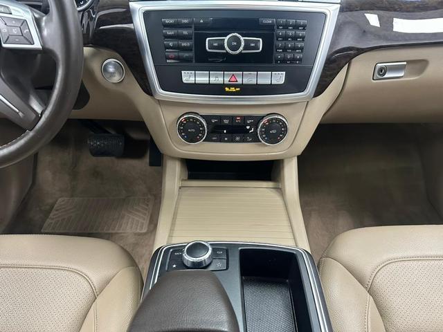 Photo of 2015 Polar White Mercedes-Benz M-Class