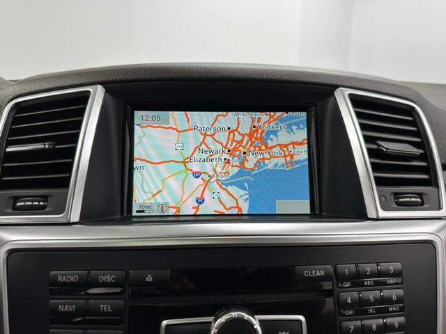 Photo of 2015 Polar White Mercedes-Benz M-Class