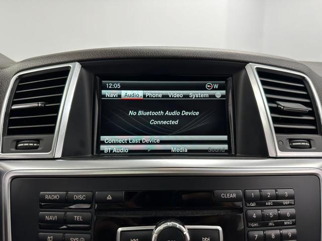 Photo of 2015 Polar White Mercedes-Benz M-Class