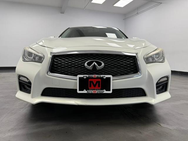 Photo of 2015 Moonlight White INFINITI Q50
