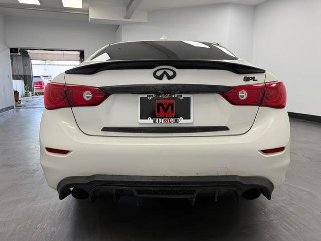 Photo of 2015 Moonlight White INFINITI Q50