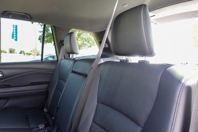 Photo of 2021 Gray Honda Passport