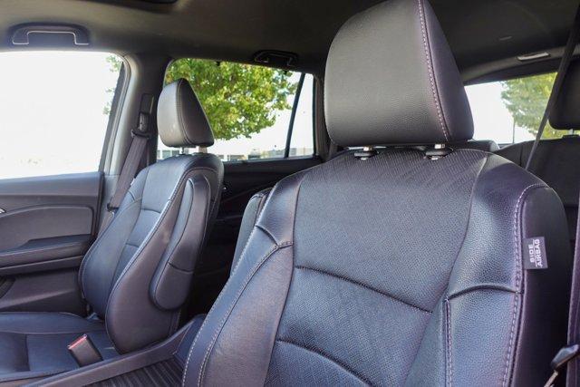 Photo of 2021 Gray Honda Passport