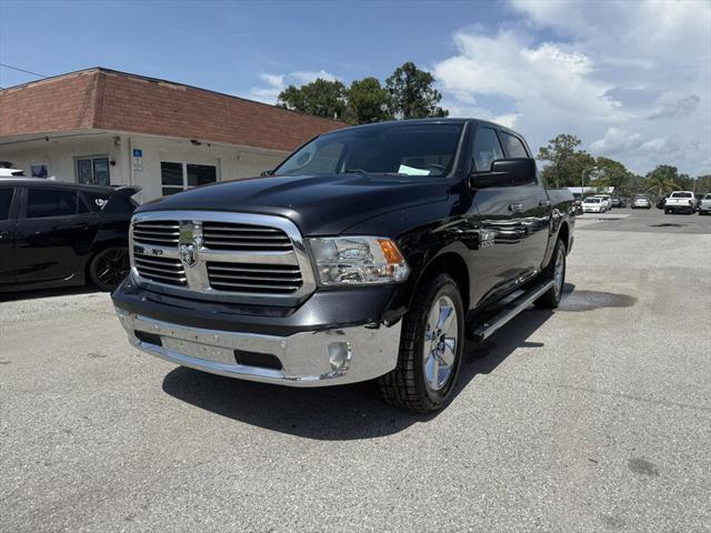 Photo of 2016 Granite Crystal Metallic Clearcoat RAM 1500