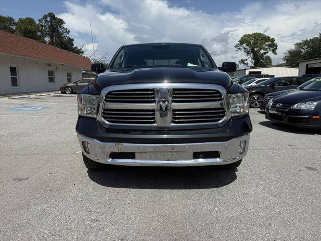Photo of 2016 Granite Crystal Metallic Clearcoat RAM 1500