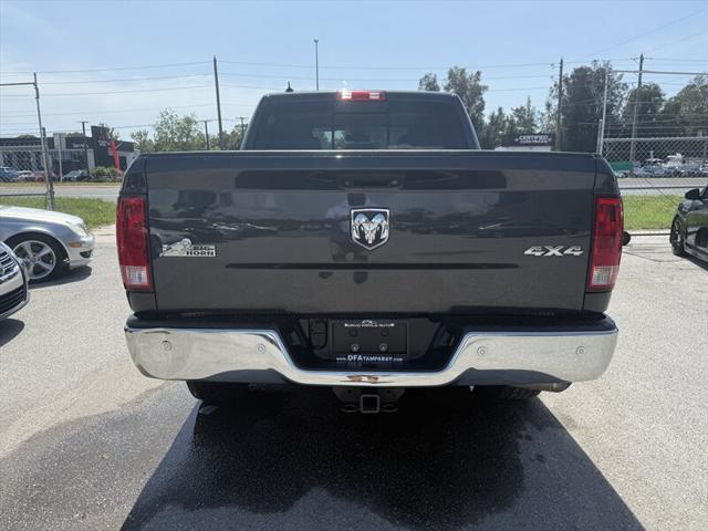 Photo of 2016 Granite Crystal Metallic Clearcoat RAM 1500
