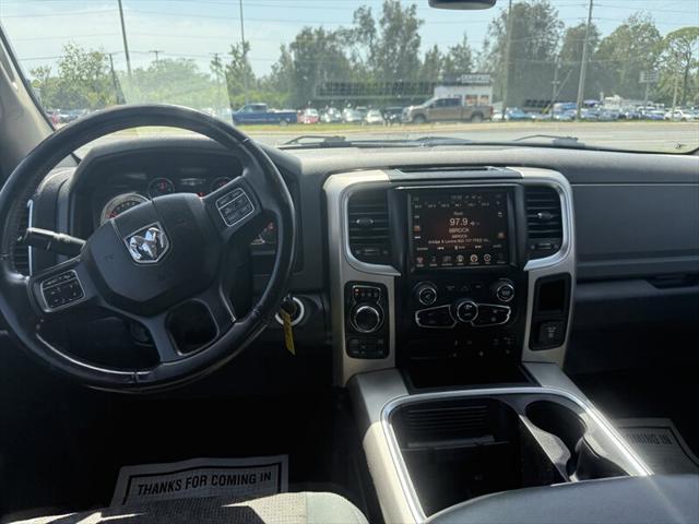 Photo of 2016 Granite Crystal Metallic Clearcoat RAM 1500