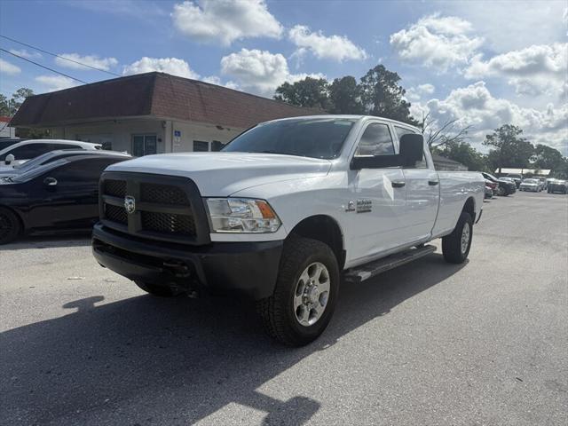 Photo of 2017 Bright White Clearcoat RAM 3500