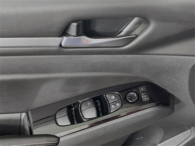Photo of 2023 Super Black Nissan Altima