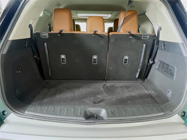Photo of 2023 Obsidian Green Pearl Nissan Pathfinder