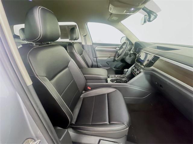 Photo of 2022 Pyrite Silver Metallic Volkswagen Atlas