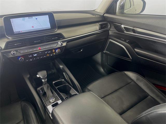 Photo of 2022 Ebony Black Kia Telluride