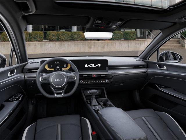 Photo of 2025 Pearl Kia K5