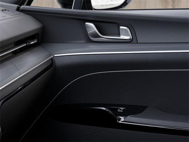 Photo of 2025 Pearl Kia K5