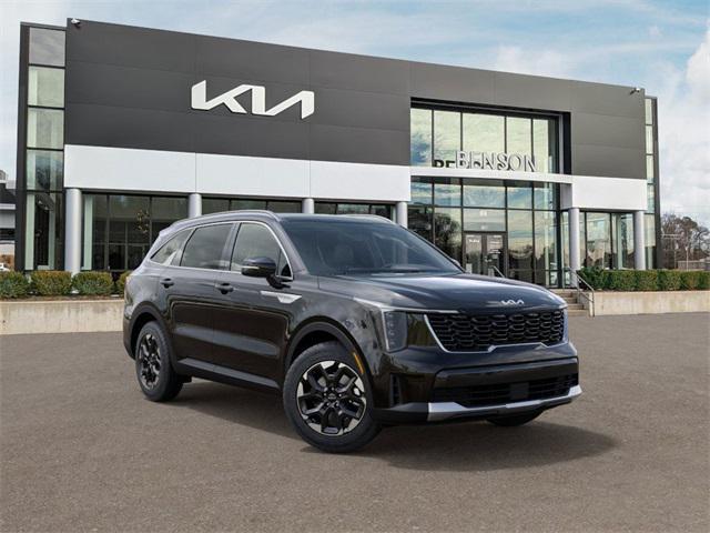 Photo of 2025 Ebony Black Kia Sorento