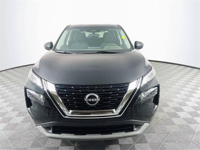 Photo of 2023 Super Black Nissan Rogue