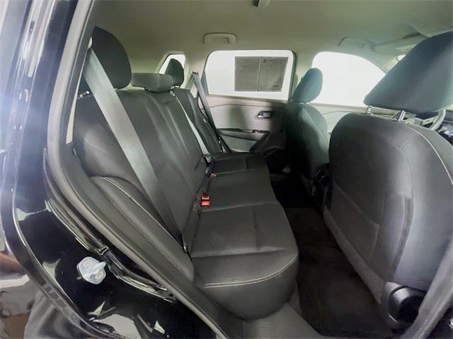 Photo of 2023 Super Black Nissan Rogue