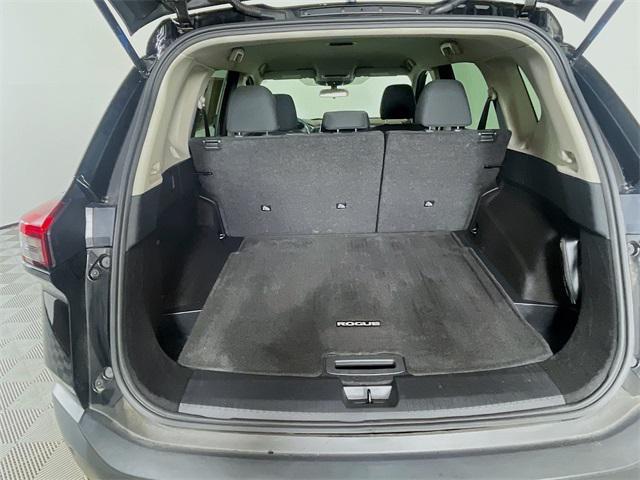 Photo of 2023 Super Black Nissan Rogue