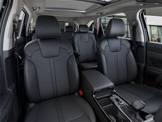 Photo of 2025 Ebony Black Kia Sorento