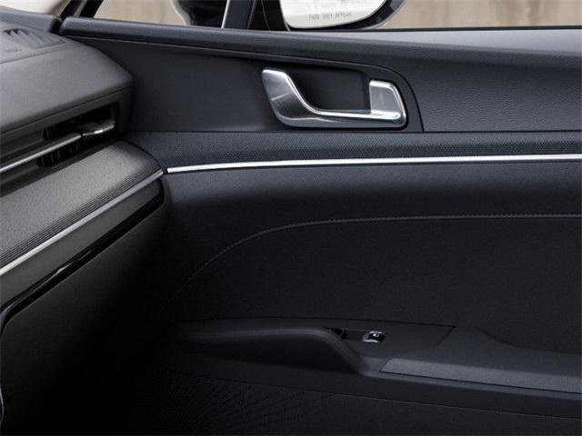 Photo of 2025 Pearl Kia K5